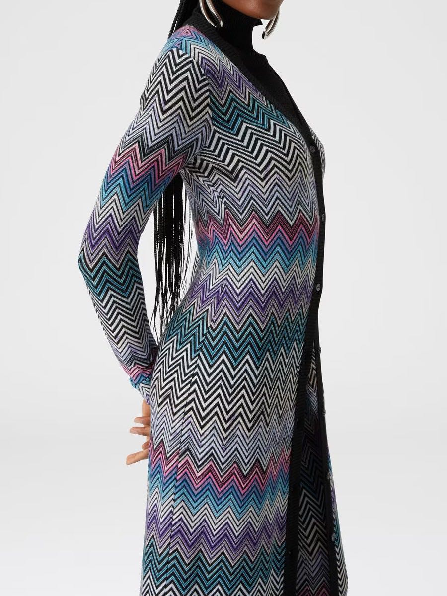 Long cardigan/dress with zigzag pattern