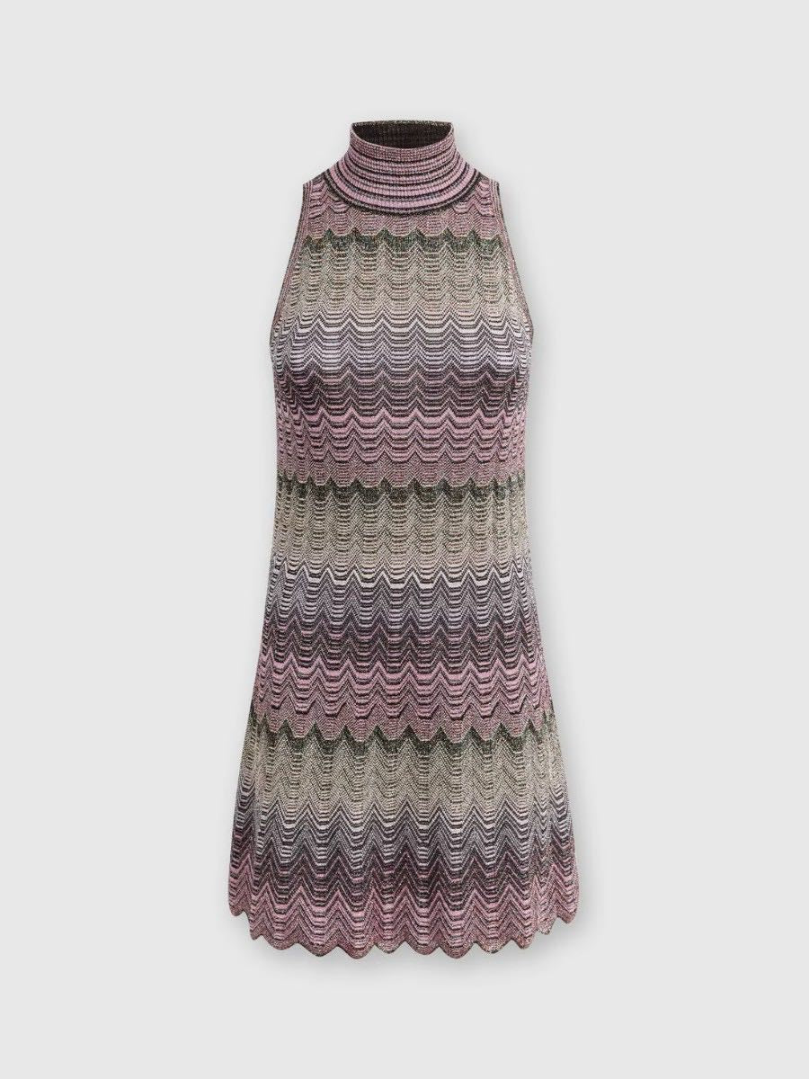 Sleevless mini lamé dress