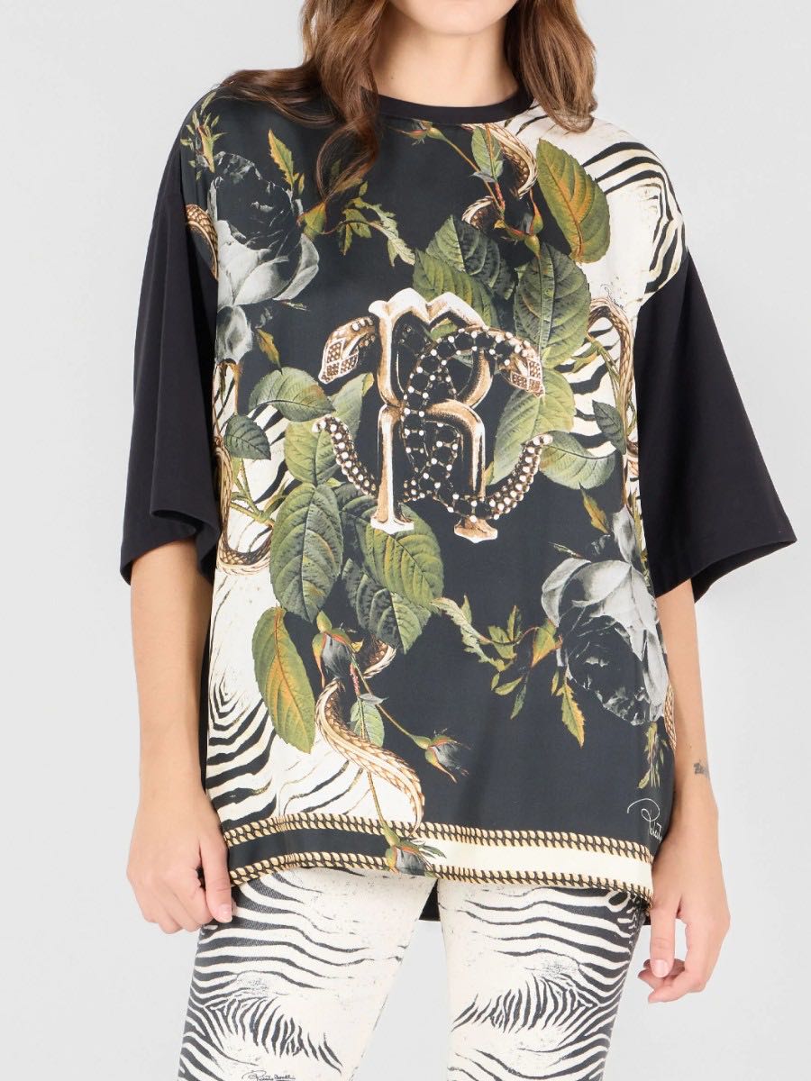 Oversize tshirt with animal print